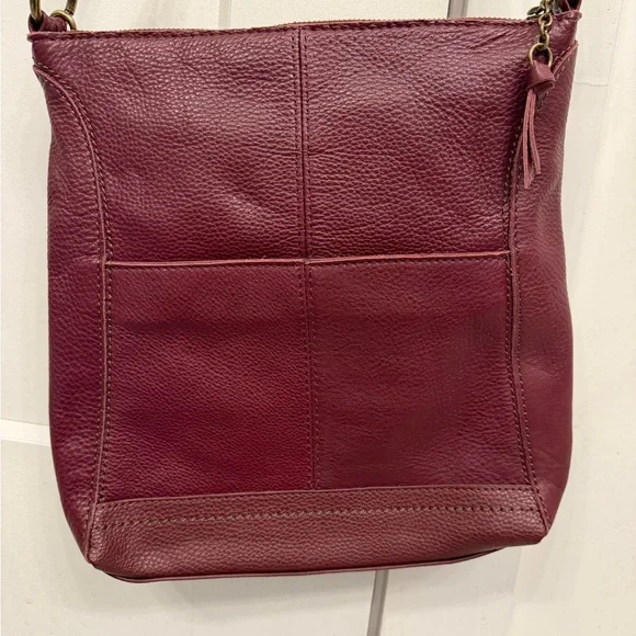 The Sak Lucia Leather crossbody purse Shoulder Bag - Picture 8 of 9
